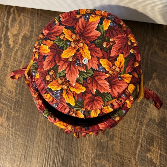 Pumpkin Longaberger Basket with Charm - Picture 5 of 6